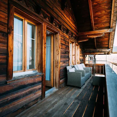 Cozy - Stunning Views *